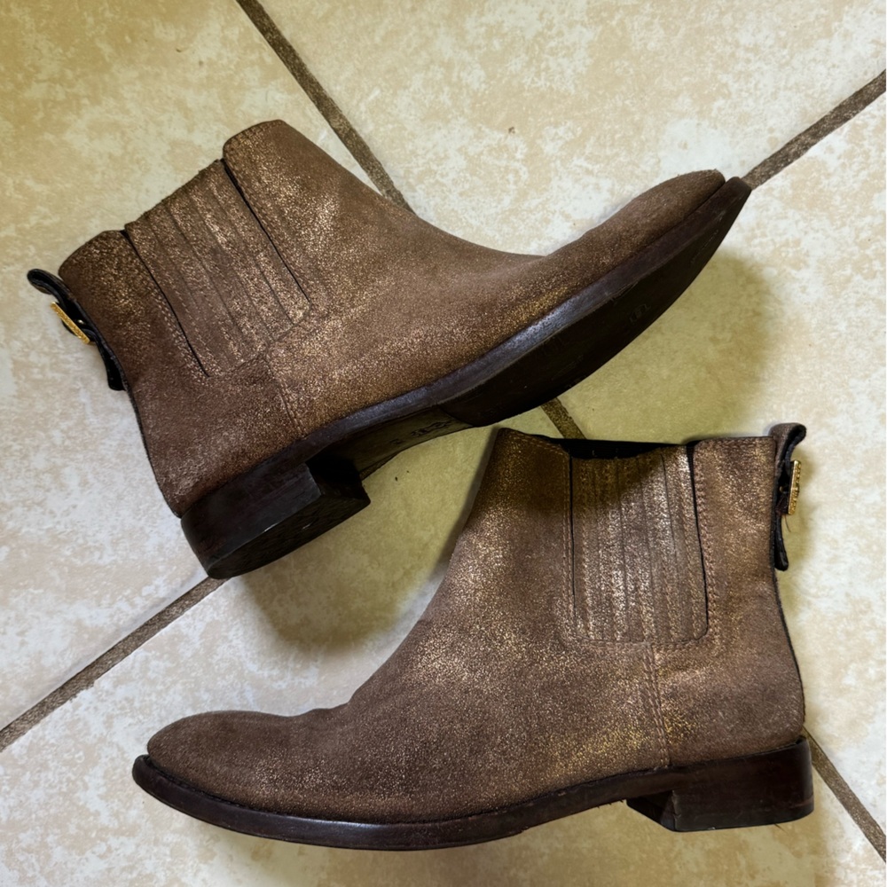 Tory Burch Metallic Gold Chelsea Boot Size 9.5